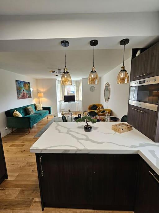 Comfortable Two Bedroom Flat Brighton Eksteriør bilde