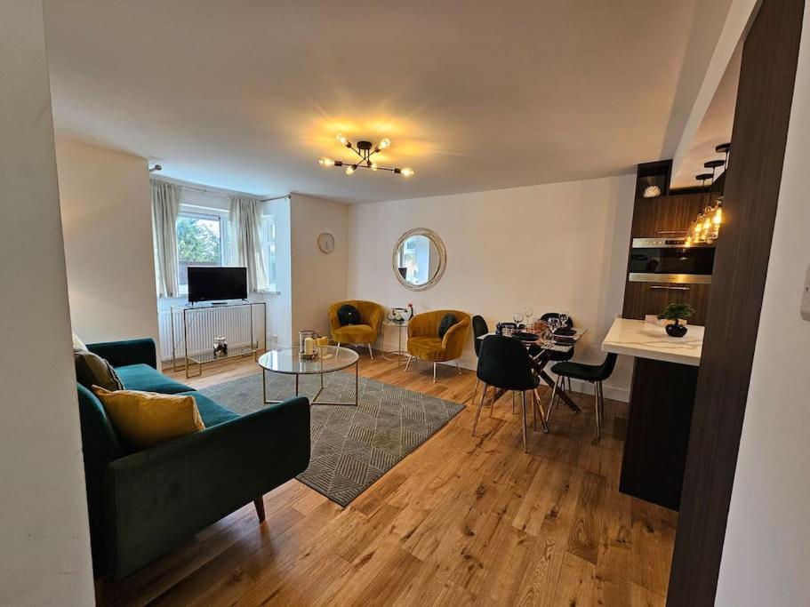 Comfortable Two Bedroom Flat Brighton Eksteriør bilde