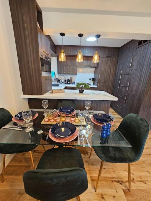 Comfortable Two Bedroom Flat Brighton Eksteriør bilde