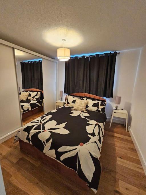 Comfortable Two Bedroom Flat Brighton Eksteriør bilde