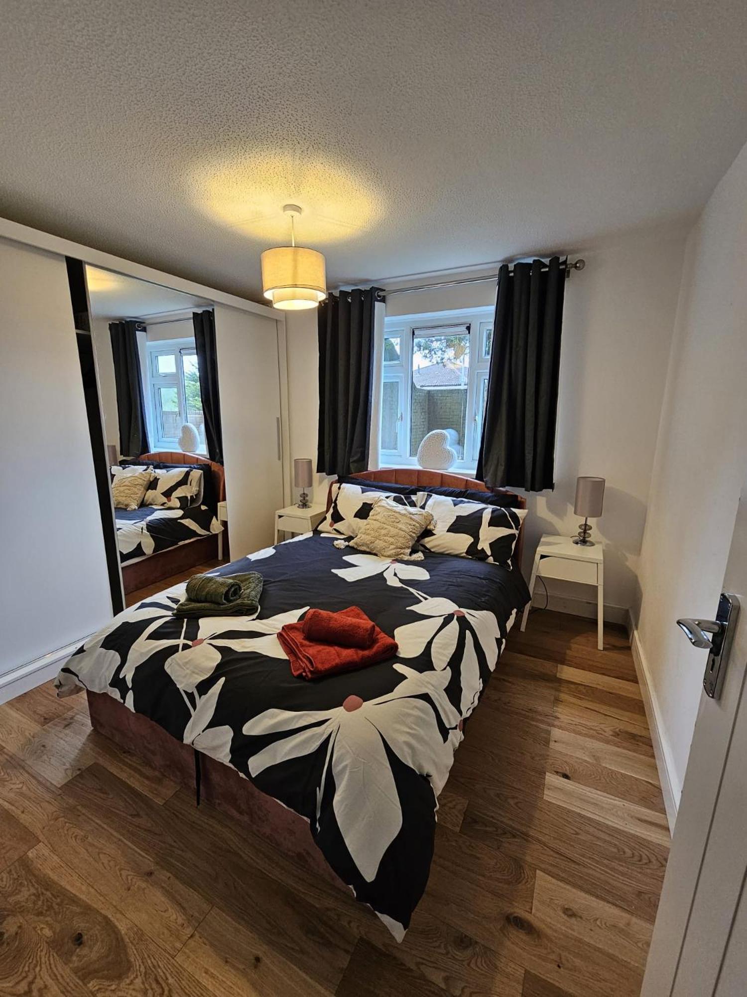 Comfortable Two Bedroom Flat Brighton Eksteriør bilde